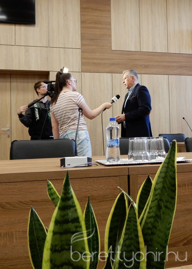 Szelektív kukák ajándékba 27